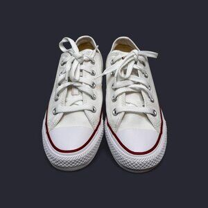 Converse Chuck Taylor Low Top All Star Canvas in Optical White, Women's 6 Men 4